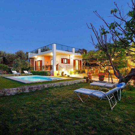Lily'S Cottage Платанес Екстериор снимка